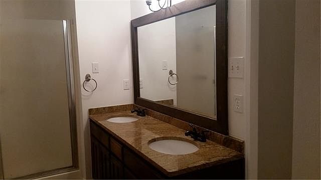 1st image of 611 Meadow Lark Dr