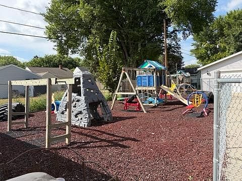 3rd image of 1216 4th Ave N