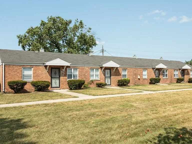 2301 Waverly Dr — Photo 12