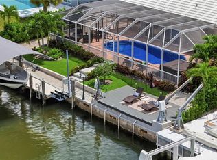813 N Barfield DR, MARCO ISLAND, FL 34145