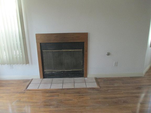 3rd image of 11283 Peach Grove St