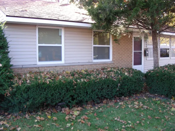 1109 W Bradley Ave, Champaign, IL 61821