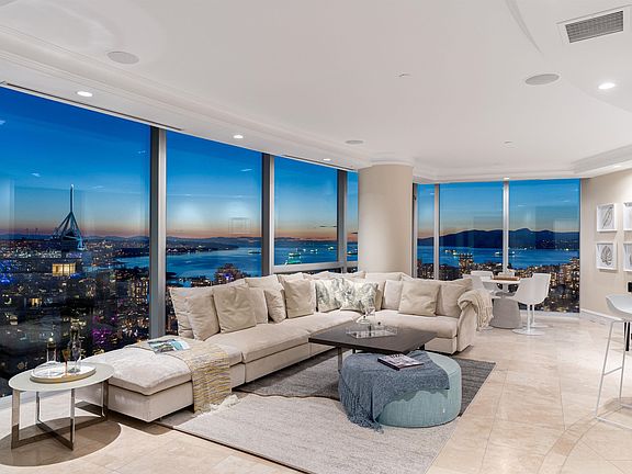 2nd image of 938 Nelson St #3603