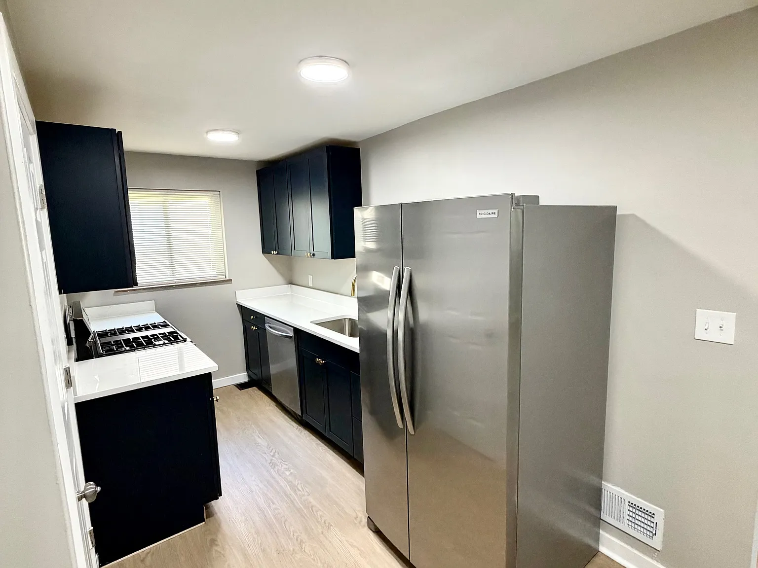 3 bed, 925 sqft, $1,850 — Photo 4