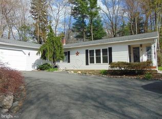 2611 Mahantongo St, Pottsville, PA 17901
