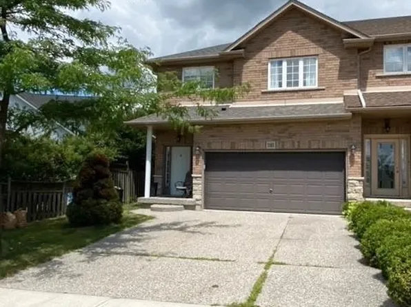 1101 Harrogate Dr, Hamilton, ON L9K 1N1
