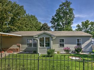 1302 Dorene Blvd, Carter Lake, IA 51510