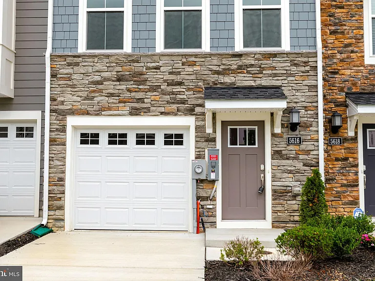 5616 Ludlow Pl — Photo 3