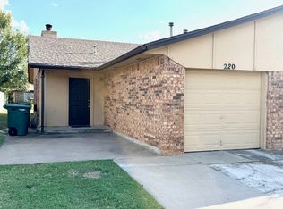 220 Ashley Dr, Edmond, OK 73003