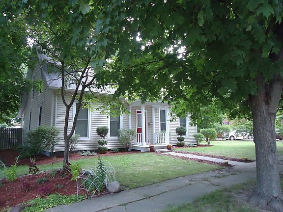 3rd image of 115 W North 2nd St