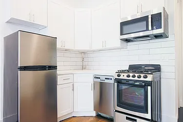 Rented by Platinum Properties