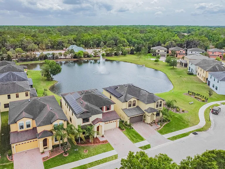 11027 Tahiti Isle Ln — Photo 62