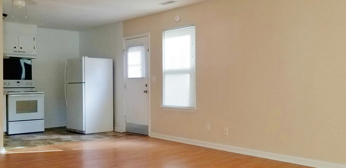 Building Photo - 805A Sandpiper Dr