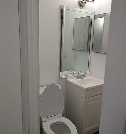 3rd image of 6165 W 22nd Ct #Qrnm1371j