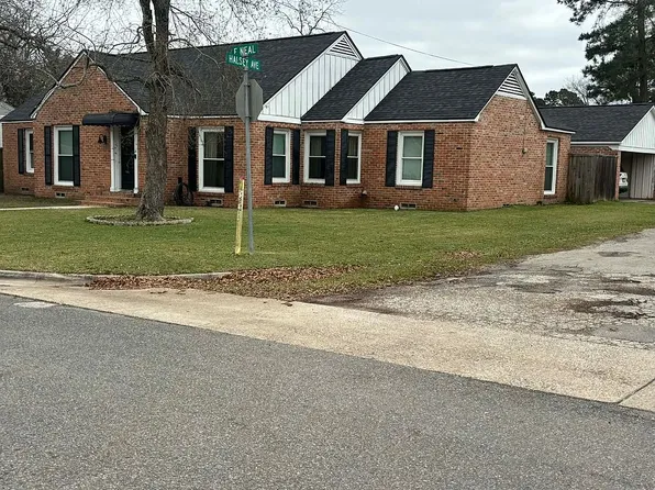 400 E Neal St, Carthage, TX 75633