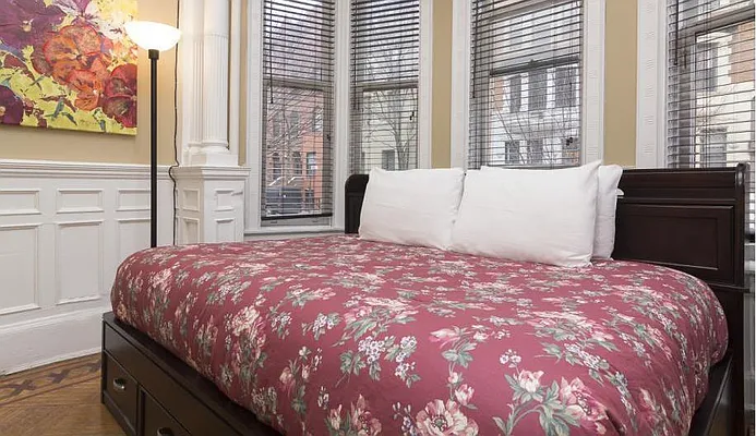 Rented by Tamara Cohen, LREB | media 11