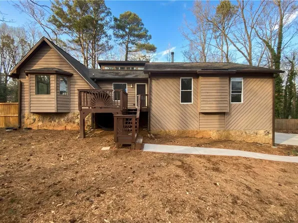 129 Bramble Oak Dr, Woodstock, GA 30188