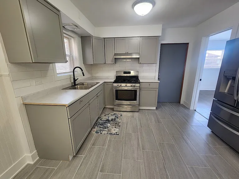 6054 S Kolmar Ave #1 — Photo 8