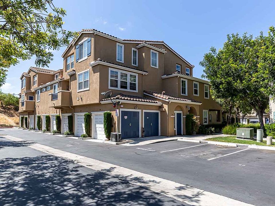 1st image of 1334 Starry Way