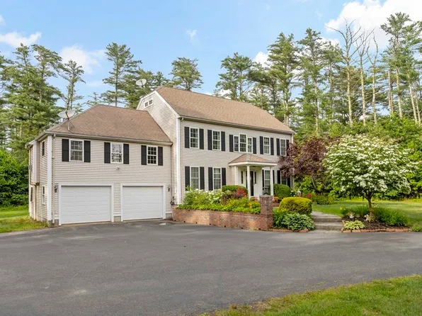 323 Carver Rd, Plymouth, MA 02360