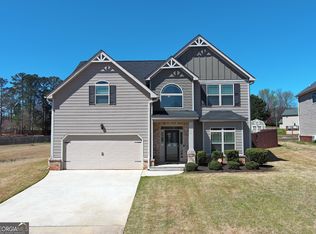 7019 Diamond Dr, Rex, GA 30273