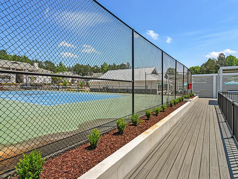 The Woodlands Apartment Homes — Photo 17