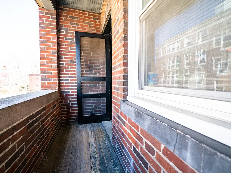 58 Selkirk Rd #12 — Photo 9