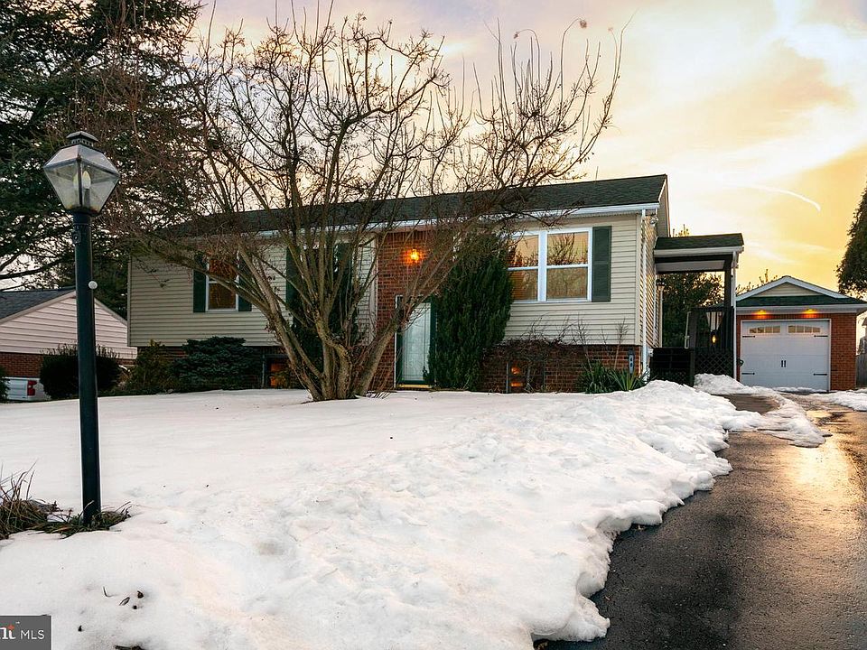 1st image of 40 Harvest Rd