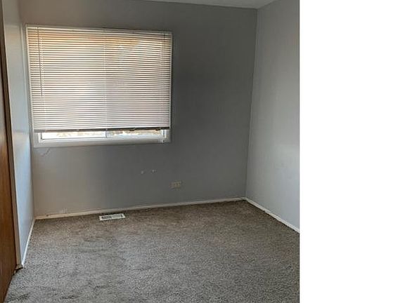 4th image of 4180 186th St