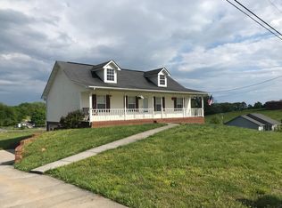 6034 Hummingbird Ln, Whitesburg, TN 37891