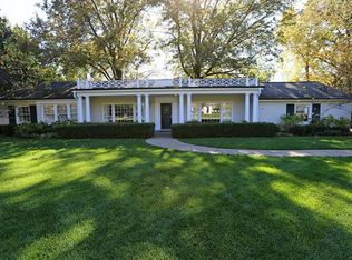 3 Kingston Manor Dr, Saint Louis, MO 63124