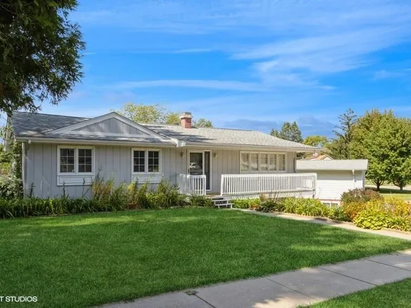 1404 13th St, Coralville, IA 52241