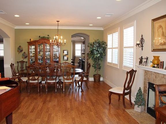 4205 Peninsula Point