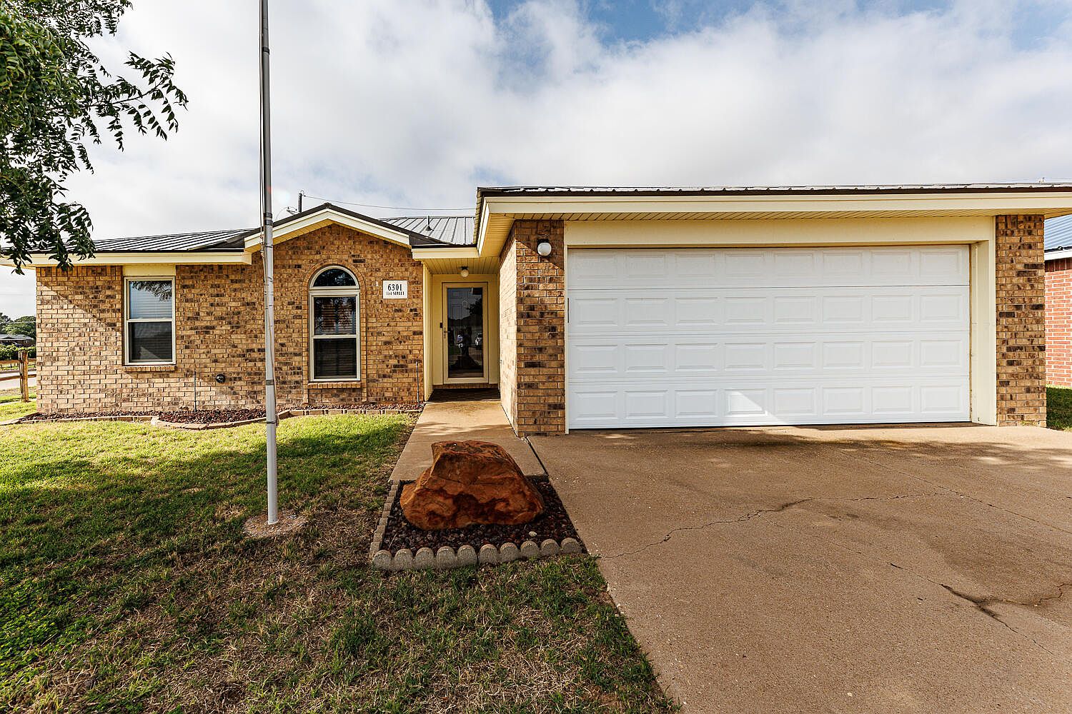6301 33rd St, Lubbock, TX 79407 | Zillow