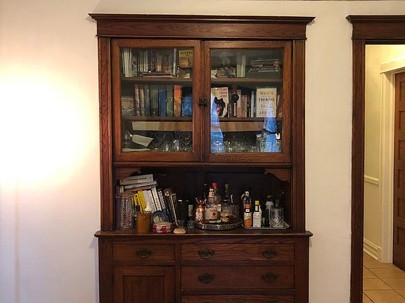 4th image of 1628 N Rockwell St #1