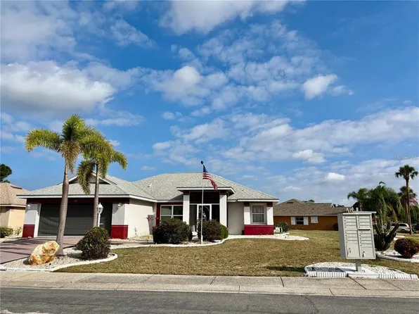301 Caloosa Palms Ct, Sun City Center, FL 33573