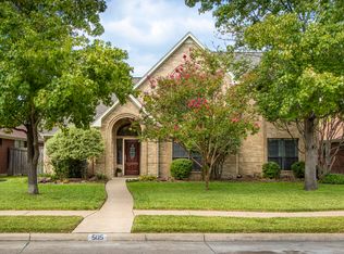 505 Hunters Creek Dr, Mesquite, TX 75150