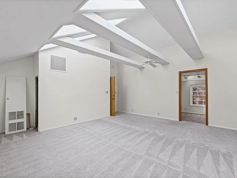207 W Vermont Ave — Photo 22