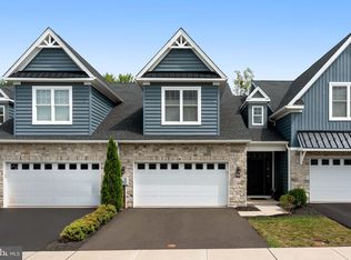 922 Holden Ct, Warminster, PA 18974