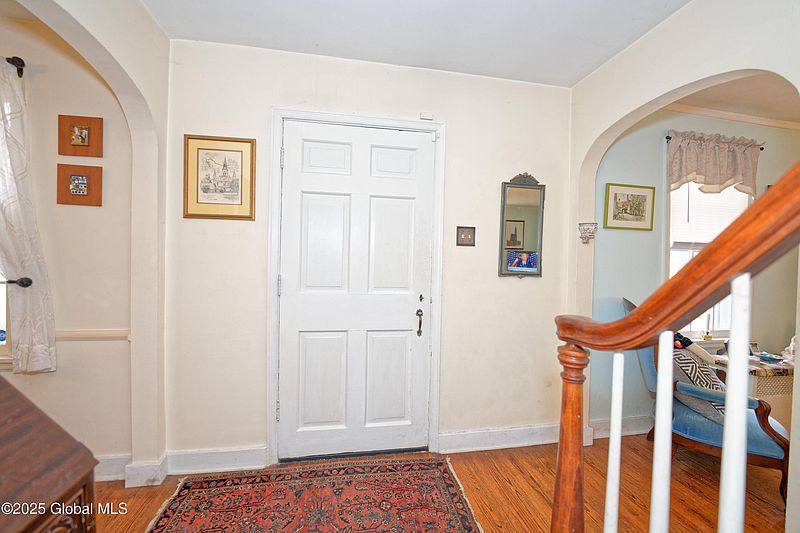 5th image of 1476 Baker Avenue