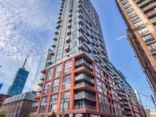 126 Simcoe St #504, Toronto, ON M5H 4E6