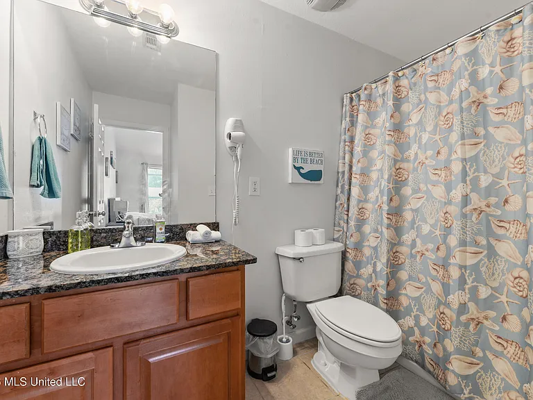 1270 Century Oaks Dr #B — Photo 10