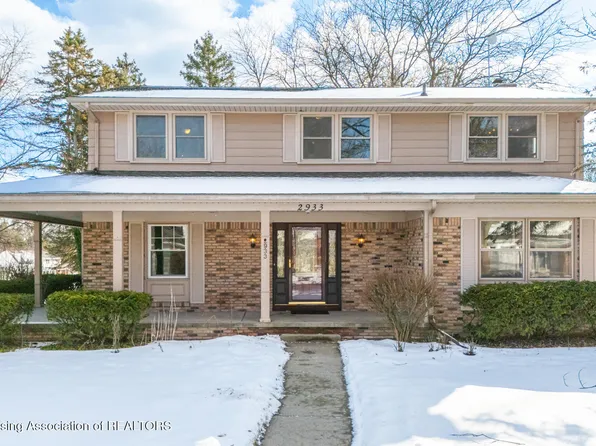 2933 Colony Dr, East Lansing, MI 48823