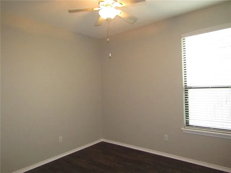 14200 Lake Victor Dr — Photo 66