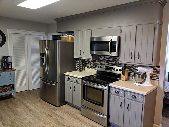 2nd image of 4701 W Woodway Dr