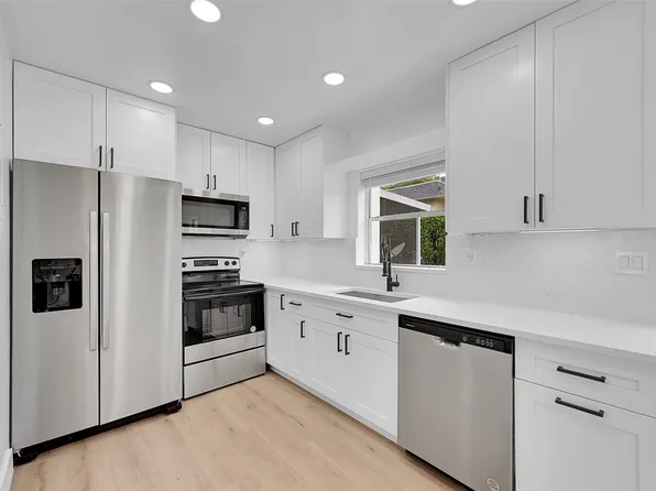 7501 Kimberly Boulevard #105, North Lauderdale, FL 33068