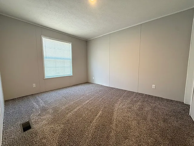 Pineview Estates — Photo 39