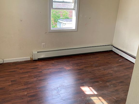 4th image of 158 13 Linden Blvd
