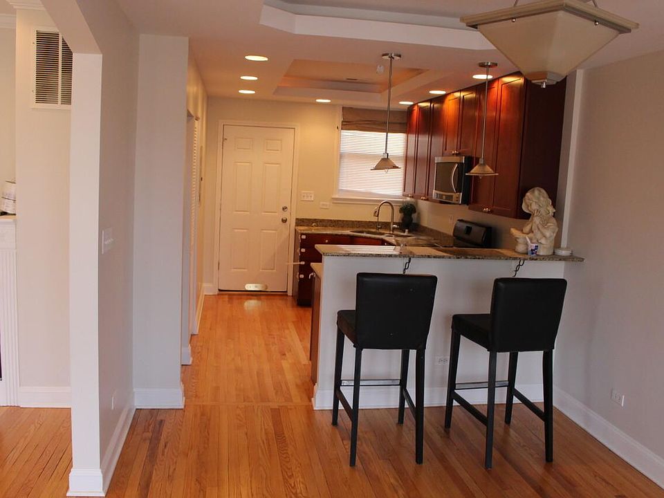 1st image of 7078 N Wolcott Ave APT 3