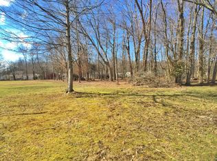 687 S Tanglewood Rd, Versailles, IN 47042